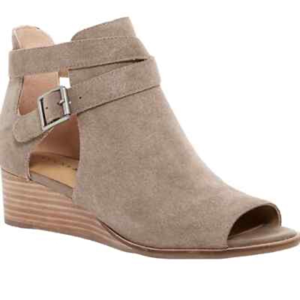 Lucky Brand Radburn Taupe Suede Peep Toe Wedge Sandal  Size 8 NWOT